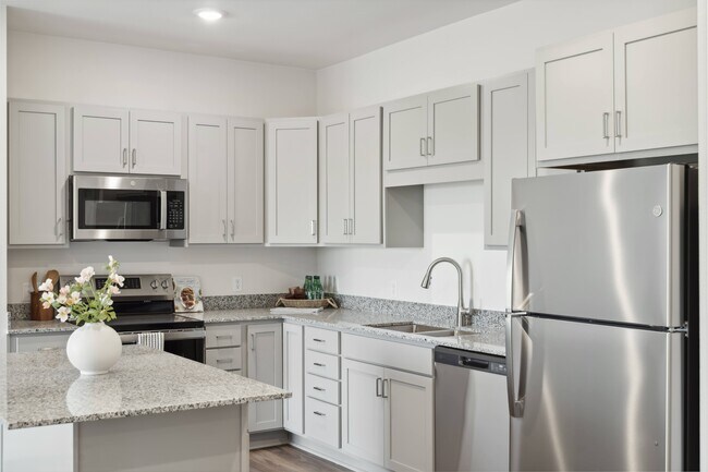 Mural Apartments, Aurora, CO 80011 - photo 2