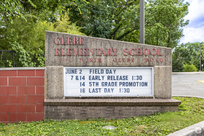 Glebe Elementary School welcomes students of Arlington.