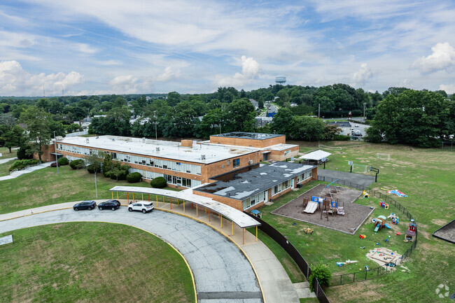 The Mercaz Academy is dedicated to academic excellence in Judaic and secular studies.