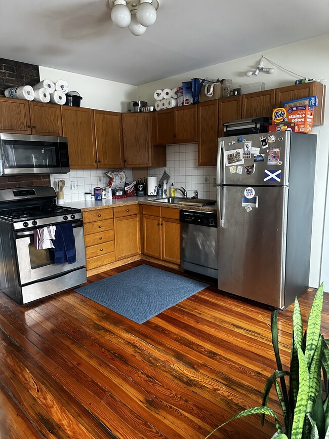 74 Gore St unit 1, Cambridge, MA 02141 - photo 4