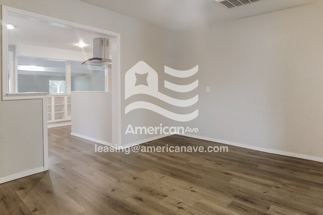 227 S 72nd E Ave, Tulsa, OK 74112 - photo 4