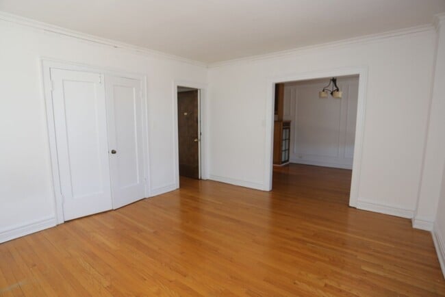 6200 N Clark St unit 26-3A, Chicago, IL 60660 - photo 7