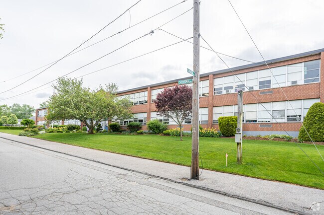 Saint Kevin School is located conveniently in the heart of Warwick suburban neighborhoods.