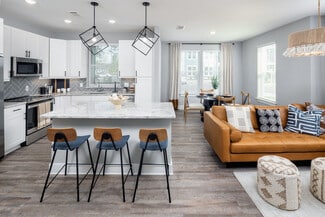 8400 Palmetto Commerce Pkwy, Ladson, SC 29456