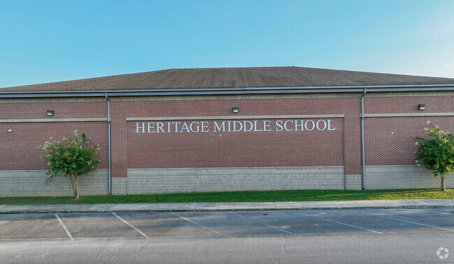 Heritage Middle School is an above-average public school welcoming students grades 6-8.