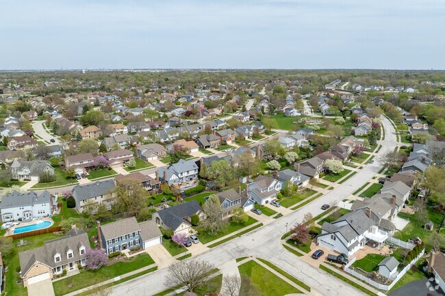 Riverside parks, quiet streets and manicured lawns give Winfield its peaceful atmosphere.