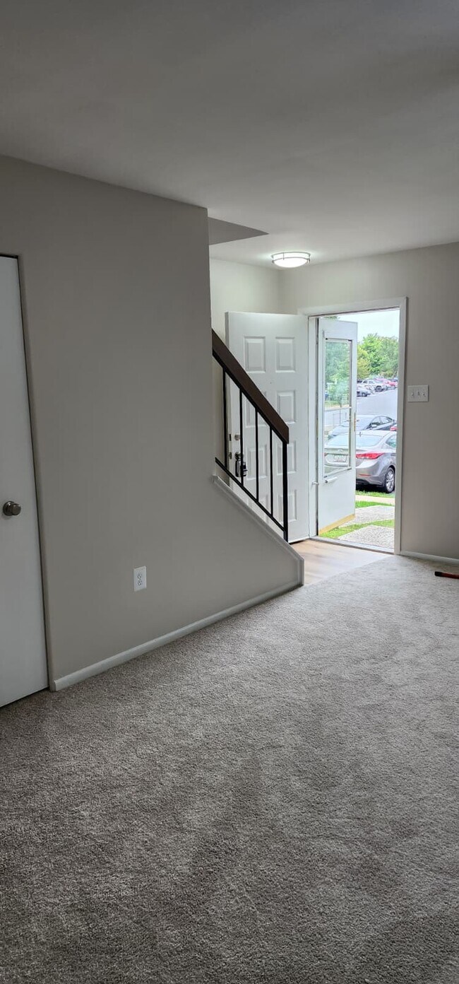 5842 Holly Hock Place, Frederick, MD 21703 - photo 3