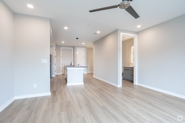 Mid Castle, Wilmington, NC 28401 - photo 4