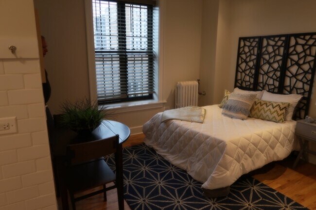 4526 N Sheridan Rd unit 312, Chicago, IL 60640 - photo 4