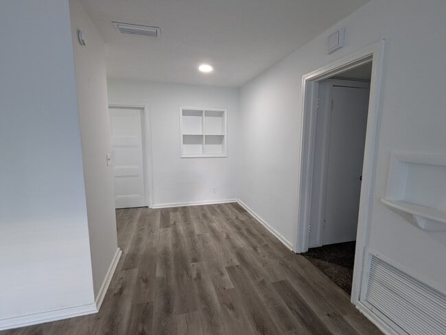 2211 Tegner Dr, Jacksonville, FL 32210 - photo 4