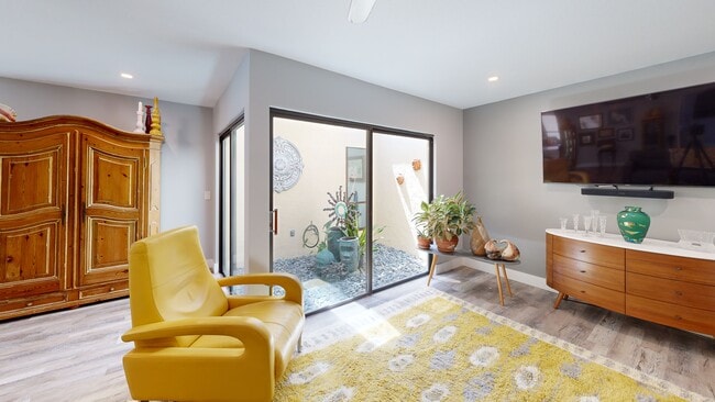 3955 Glen Oaks Manor Dr, Sarasota, FL 34232 - photo 2