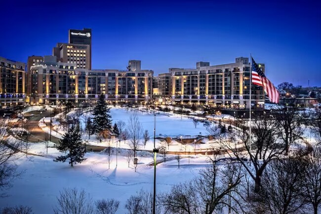 The Condos at 3000 Farnam unit Luxe Midtown Condo, Omaha, NE 68131 - photo 7