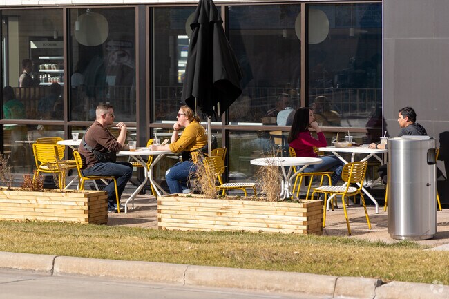 Arapahoe Marketplace offers food and retail close to Homestead in the Willows.