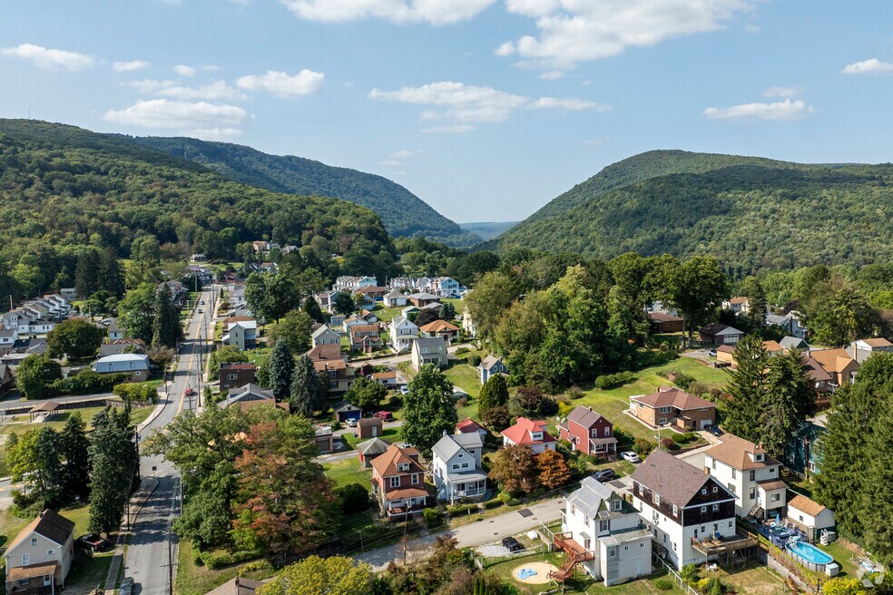 NH_Oakhurst_558577_P2_V1_CT_100724