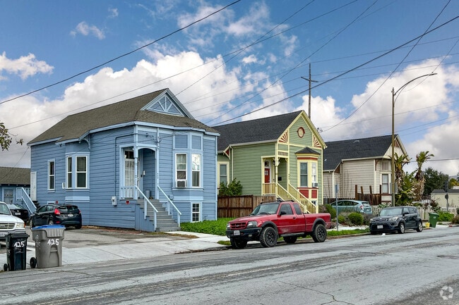 Row of single family homes in San Jose's Northside neighborhood.