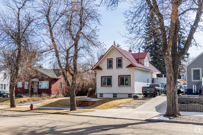 Small cozy Craftsman style homes are abundant in Havre.