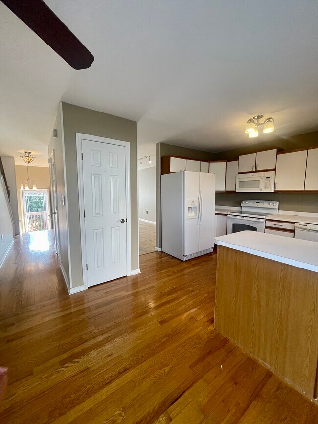 23 Briarwood Way, South Abington Township, PA 18411 - photo 7