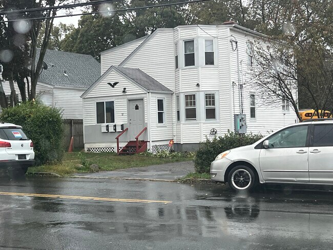 72 Maple St unit 1, Norwalk, CT 06850 - photo 2