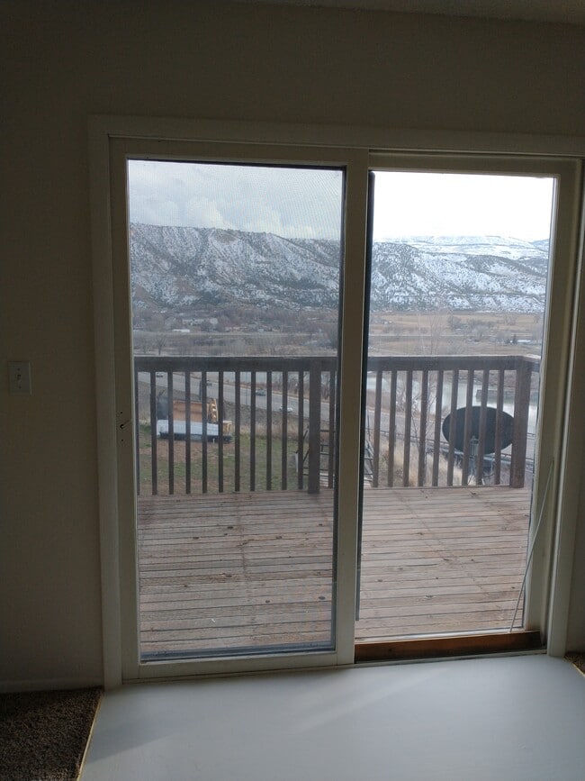 405 E 1st St unit 405 E 1st, Rifle, CO 81650 - photo 3