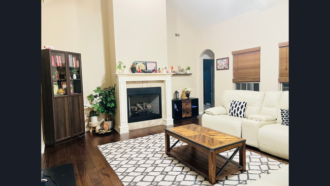 402 SW Arch St, Bentonville, AR 72712 - photo 5