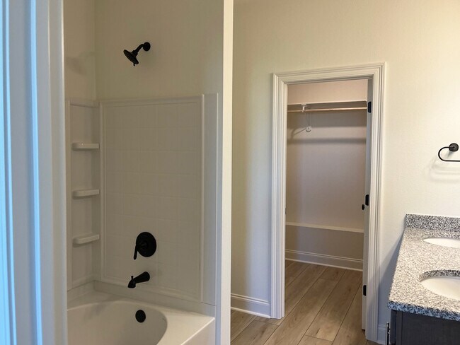 103 Nandina Dr, Scott, LA 70583 - photo 6