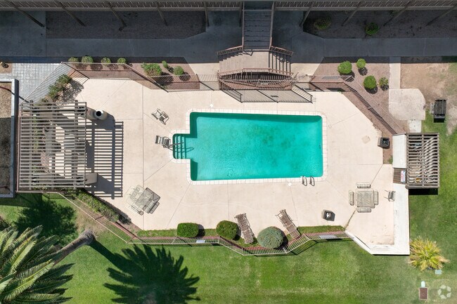 Camelback Properties, Phoenix, AZ 85013 - photo 2