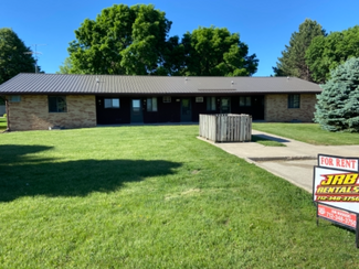 108 Willow Creek Ln, Hospers, IA 51238