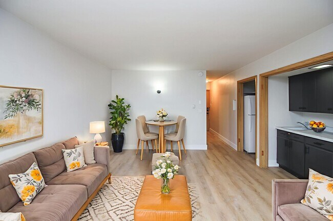 Uptown Flats, Sioux Falls, SD 57104 - photo 5