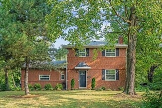 2938 Sherwood Rd, Columbus, OH 43209