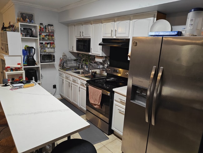 601 Ocean Ave unit 3, Jersey City, NJ 07305 - photo 3