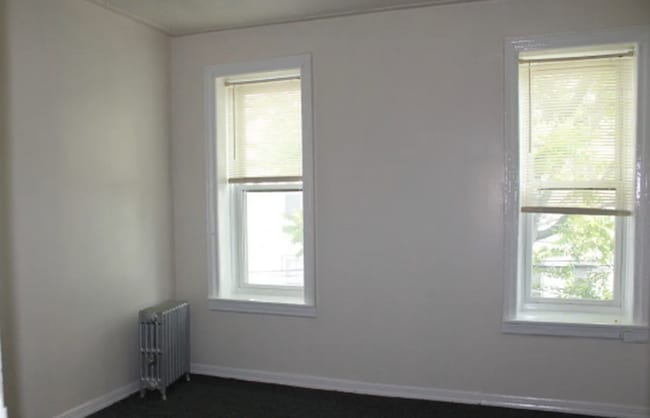 580 E 93rd St, Brooklyn, NY 11236 - photo 3