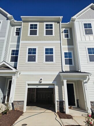 530 Light Oak Way, Apex, NC 27539