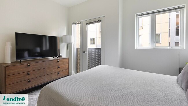 1430 NW Pettygrove St unit C406, Portland, OR 97209 - photo 6