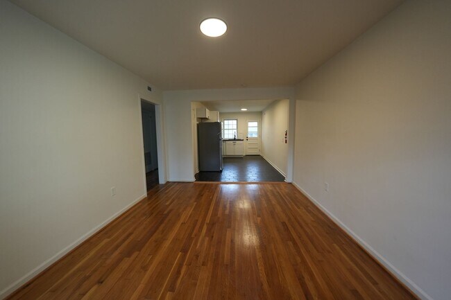 1640 W Northwest Blvd unit 2, Winston Salem, NC 27104 - photo 3