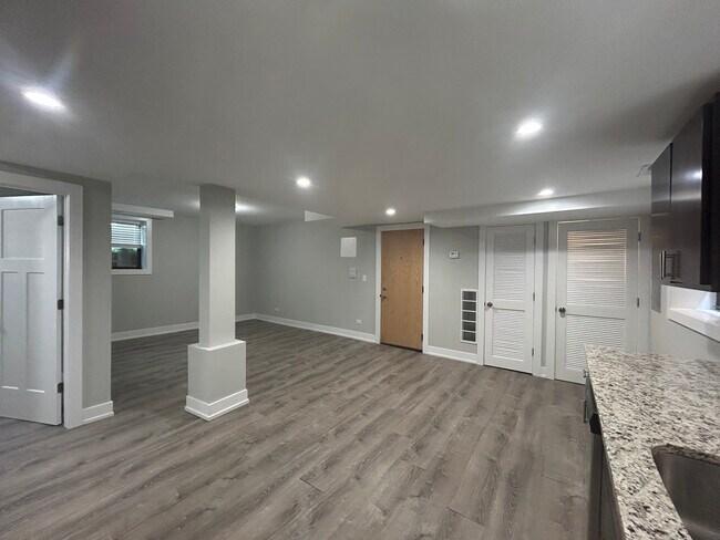 1143 Maple Ave unit 1149-GDN, Evanston, IL 60202 - photo 6