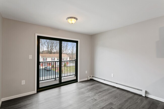 Mountainview Village, New Windsor, NY 12553 - photo 4