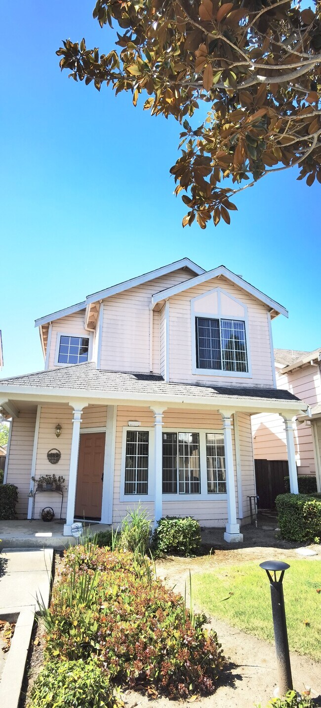 6193 Potrero Dr, Newark, CA 94560