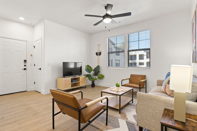 9450 W Cabela Dr unit ID1014625P, Glendale, AZ 85305 - photo 2