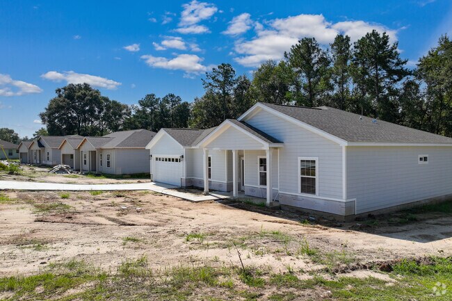 New construction homes in Midway with more builds underway.