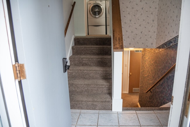 9 Paramount Pkwy, Wheat Ridge, CO 80215 - photo 2