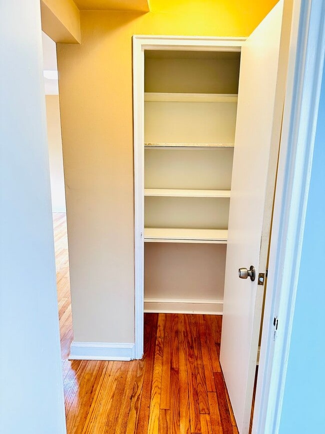 8804 Bradford Rd Unit 5, Silver Spring, MD 20901