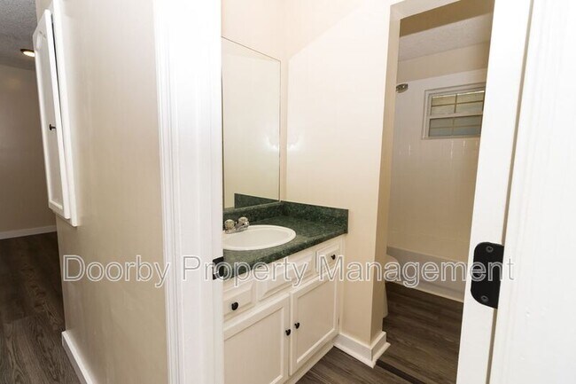 2425 Ashmore Ave unit 1, Chattanooga, TN 37415 - photo 7