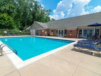 25900 Chelsea Park Dr, Taylor, MI 48180