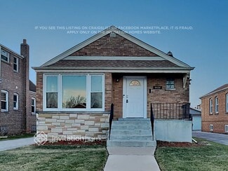 9024 S Albany Ave, Evergreen Park, IL 60805