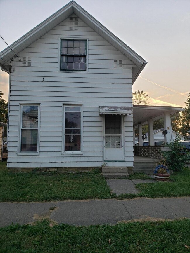 175 S 4th St, Newark, OH 43055