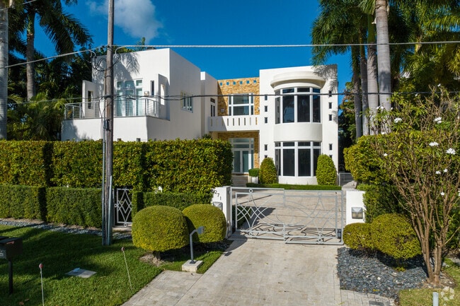 Celebrities and public figures own lavish homes on Hibiscus Island.