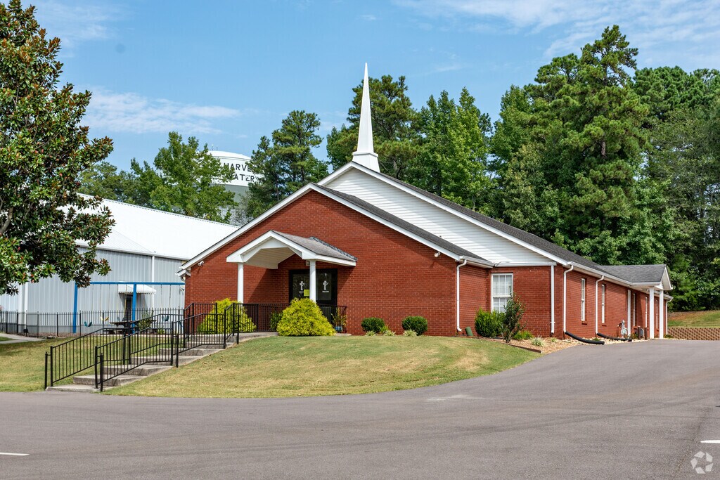 New Life Christian Academy is located in Harvest Alabama.