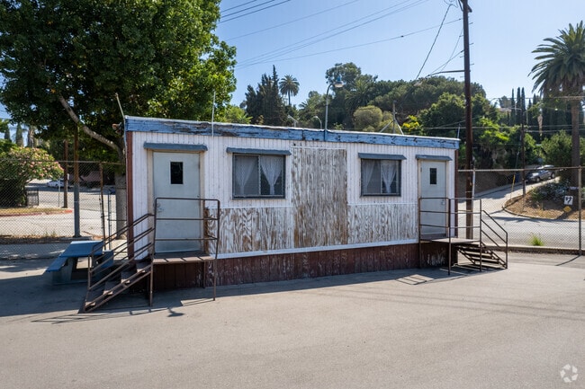 St. Teresa Of Avila Elementary School have portable classrooms in Silver Lake.