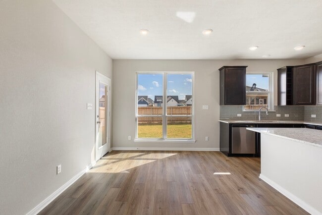 418 University Ave, Troy, TX 76579 - photo 6