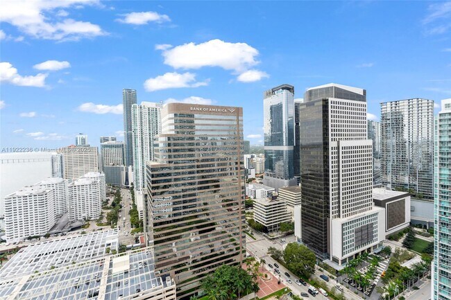 Icon Brickell Tower 2 unit 4802, Miami, FL 33131 - photo 4
